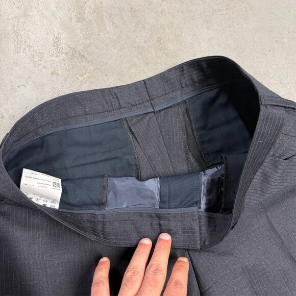 Hugo Boss Dress Pants Navy Blue Pinstripe Stretch Wool Trousers 34x31 - Picture 3 of 10